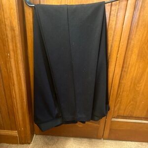 Chaus black pants size xl elastic waist, skinny leg dress pants

Inseam 31
